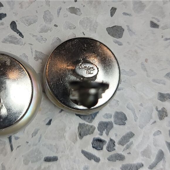 SIMAN TU Clip On Pearl Earrings - Picture 6 of 6